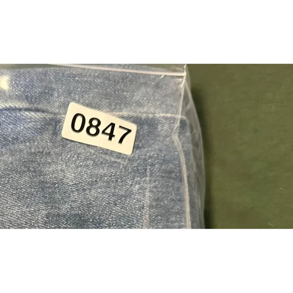 Levi’s 550 Relaxed Tapered denim jeans size 18 #0847 - Picture 6 of 6